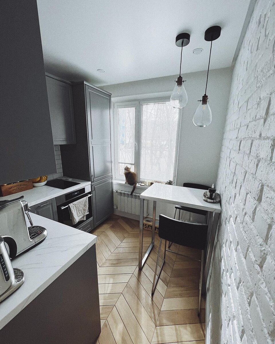 Как певец своими руками превратил двушку 45 м² с «бабушкиным» ремонтом ...