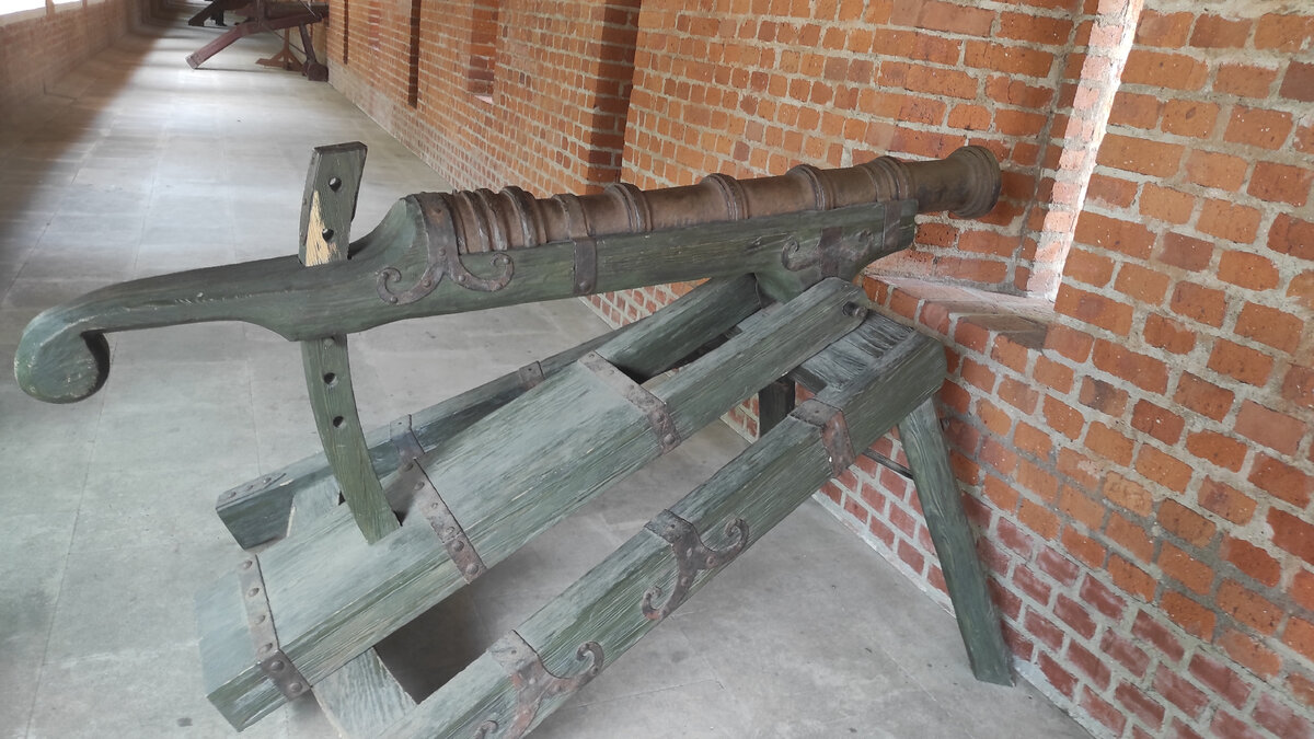 "Пищаль на козе"