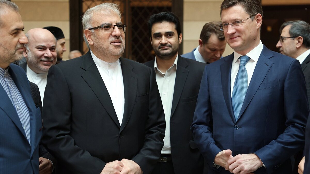    Рабочая поездка вице-премьера РФ А. Новака в Грозный© Пресс-служба правительства РФ