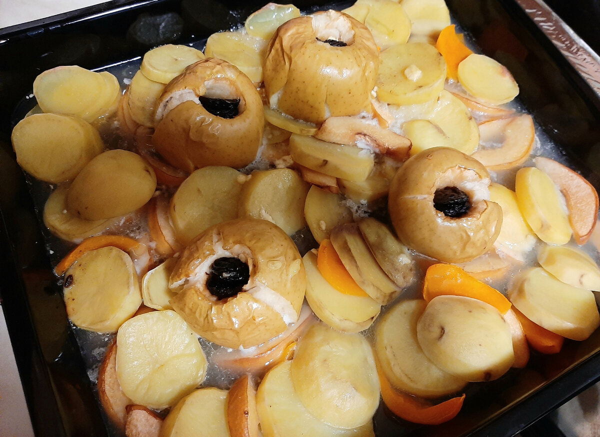 На глубоком противне