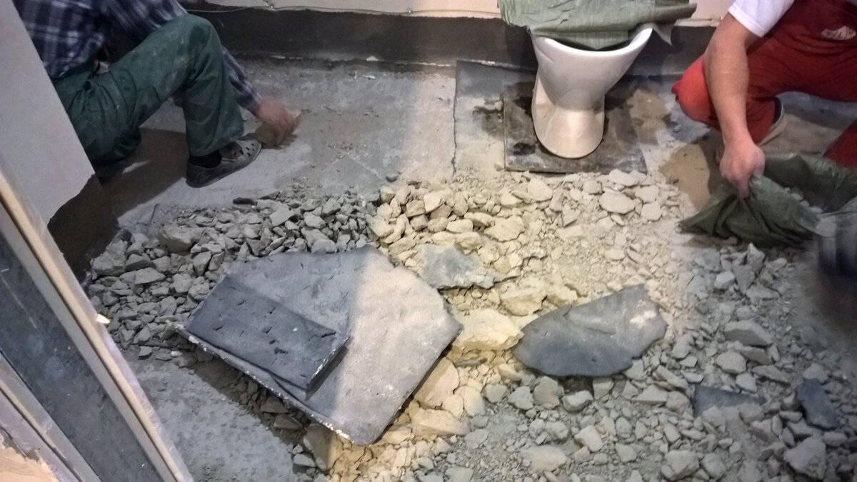 Не работал с такой гидроизоляцией.