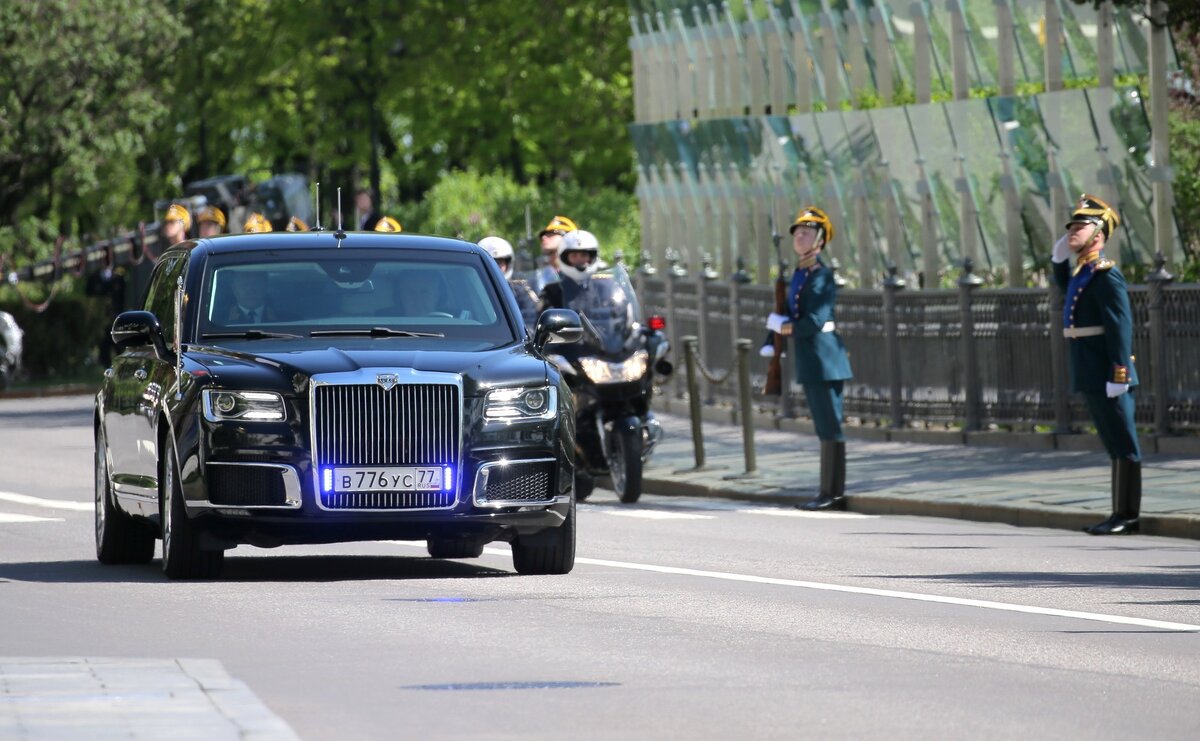 Какими автомобилями владеет Президент России В.В. Путин? АВТОСТАТ Дзен