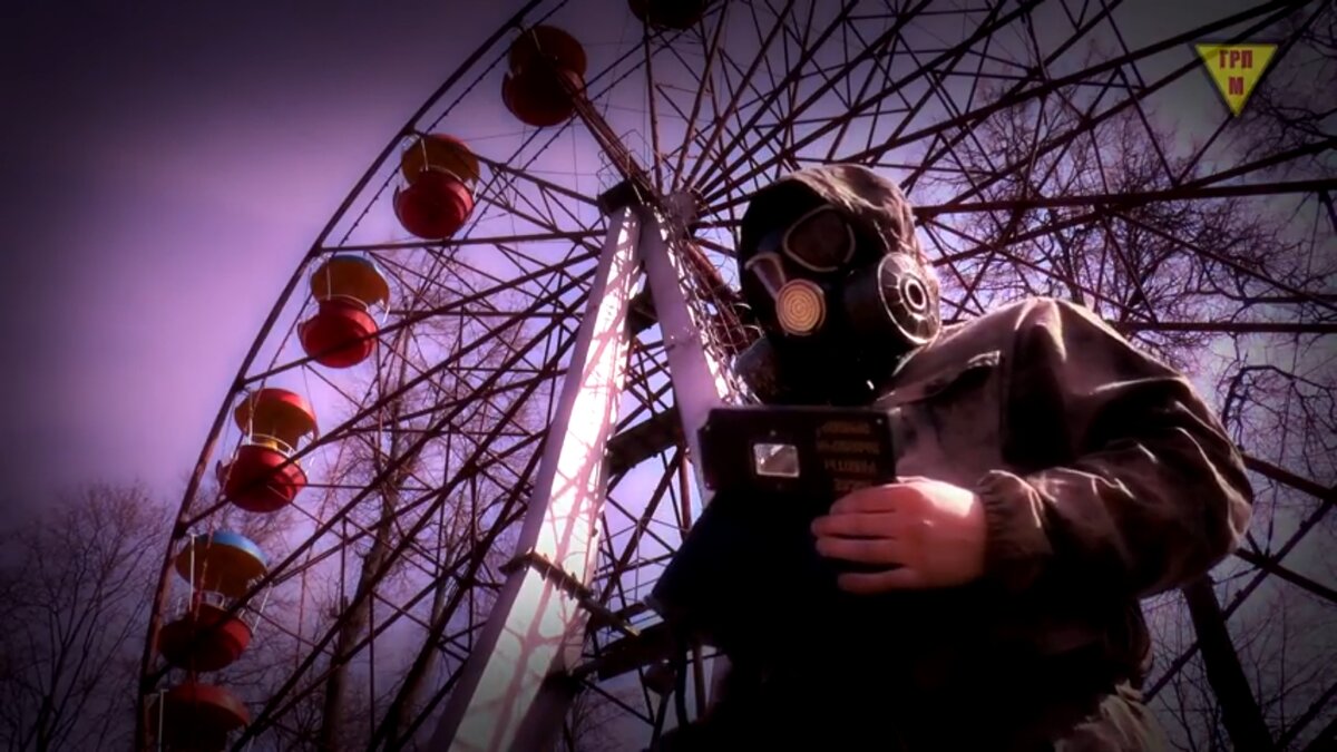 Колесо обозрения очень похожее на то, что установлено в городе-призраке Припять в парке аттракционов.