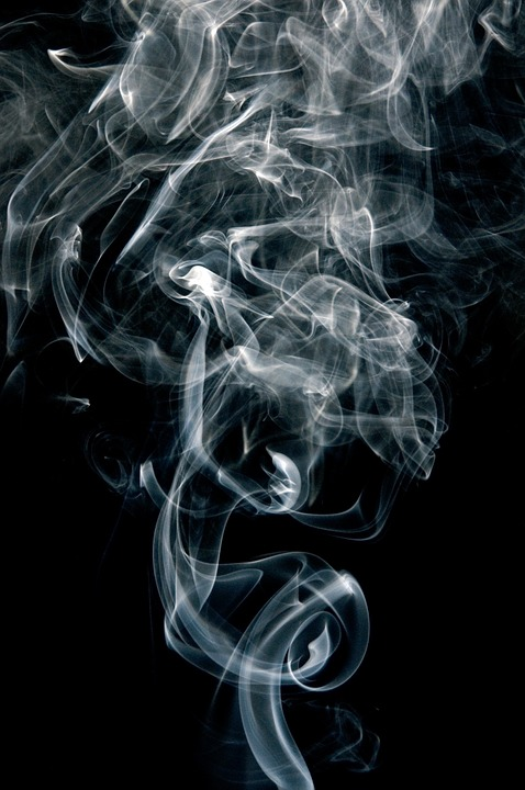 https://cdn.pixabay.com/photo/2014/03/25/22/53/smoke-298243_960_720.jpg