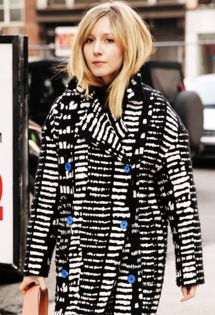 Если челка отросла ниже уровня бровей