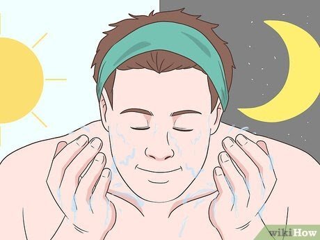 2Умывайтесь два раза в день. Умывайте лицо дважды в день, утром и вечером. Особенно важно умываться вечером, чтобы удалить с кожи дневной макияж.