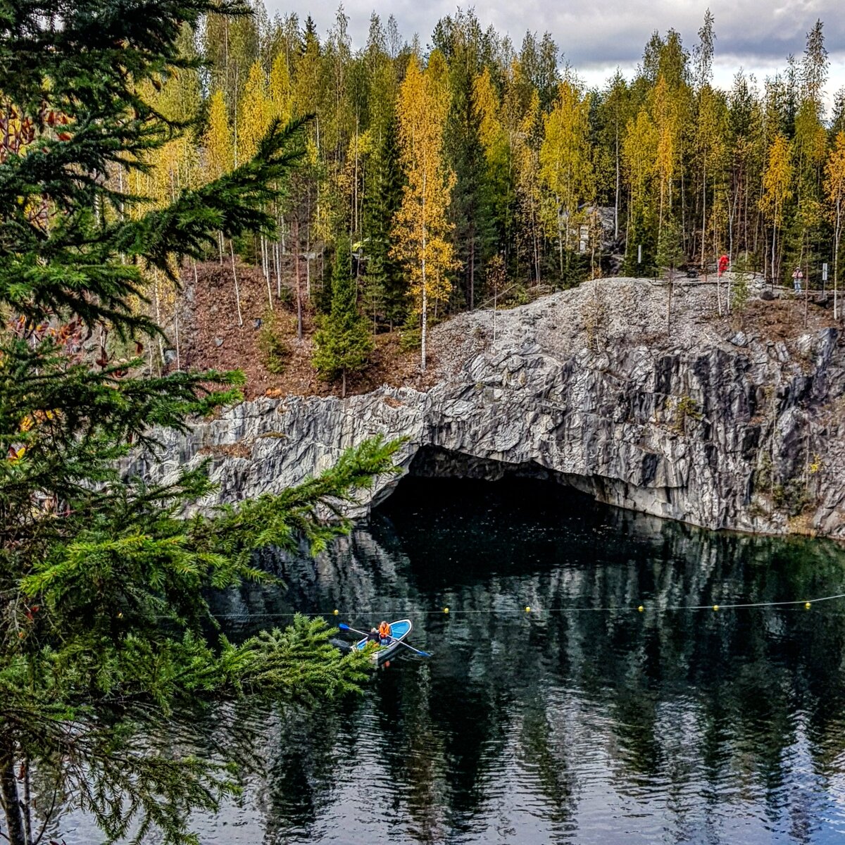 Карелия мраморный каньон Рускеала