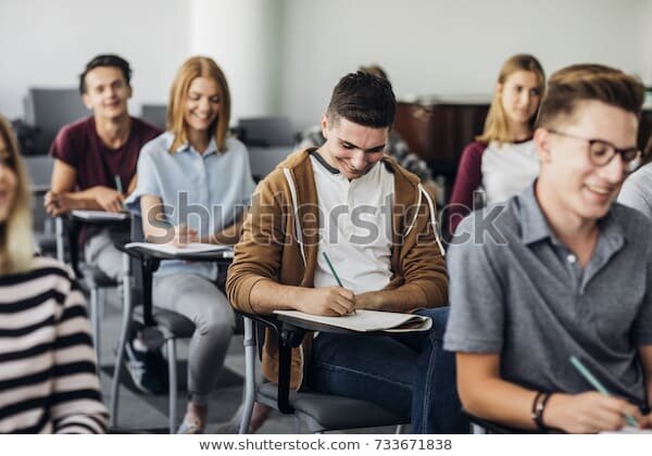 https://image.shutterstock.com/image-photo/group-high-school-students-sitting-600w-733671838.jpg