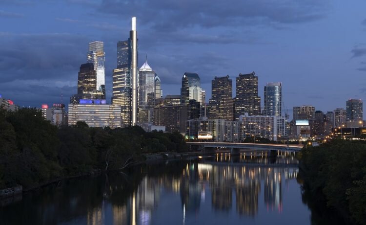 Comcast Technology Center  - самое высокое здание в Филадельфии и 9-ое по высоте в США