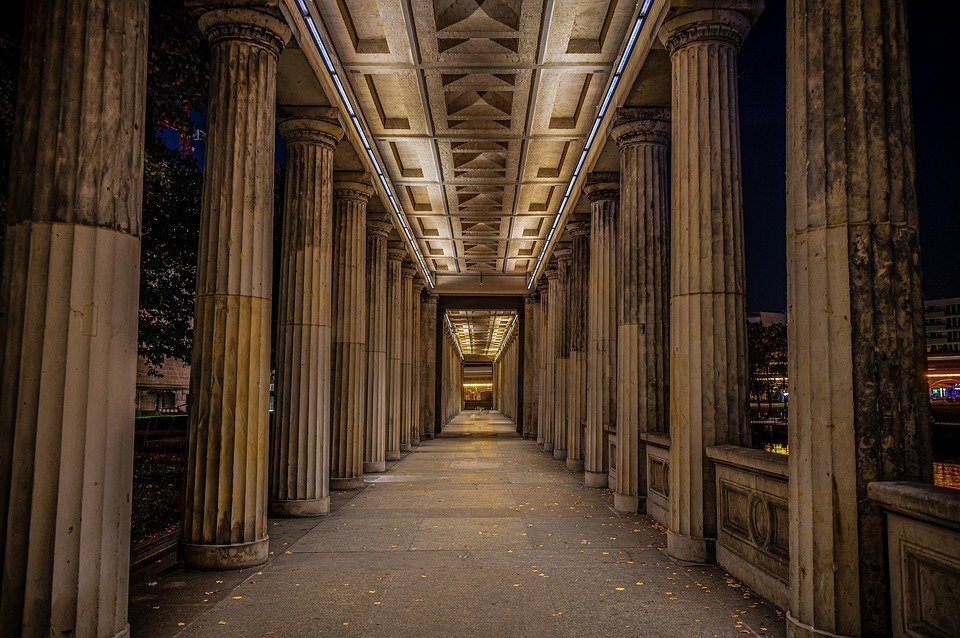 pixabay.com/photos/night-photograph-long-exposure-4579193/