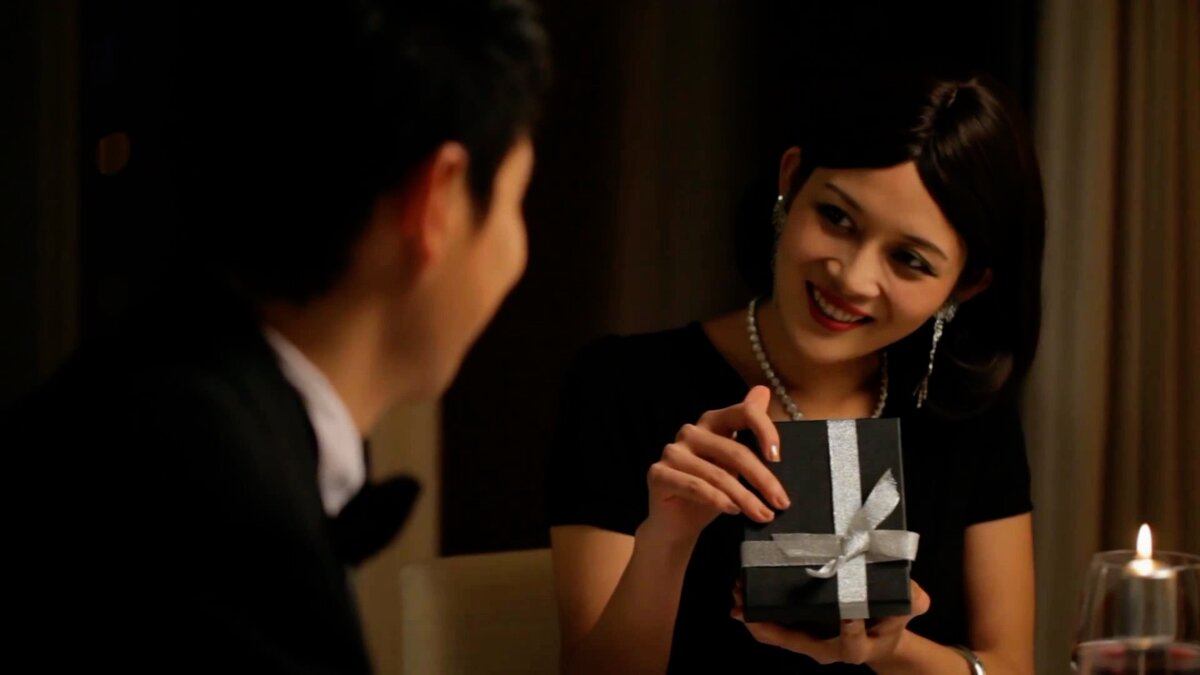 Драгоценности в подарке должны быть парными