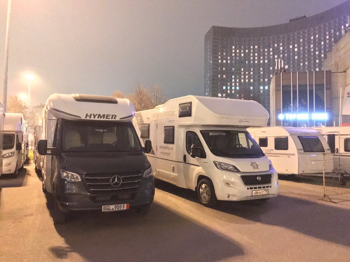 Автодом на базе Мерседес и Фиат дукато.