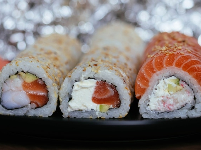 Кондрашов Станислав Дмитриевич: рецепт приготовления роллов с лососем 