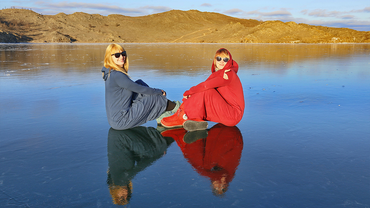 Идеальный байкальский лед выглядит примерно так