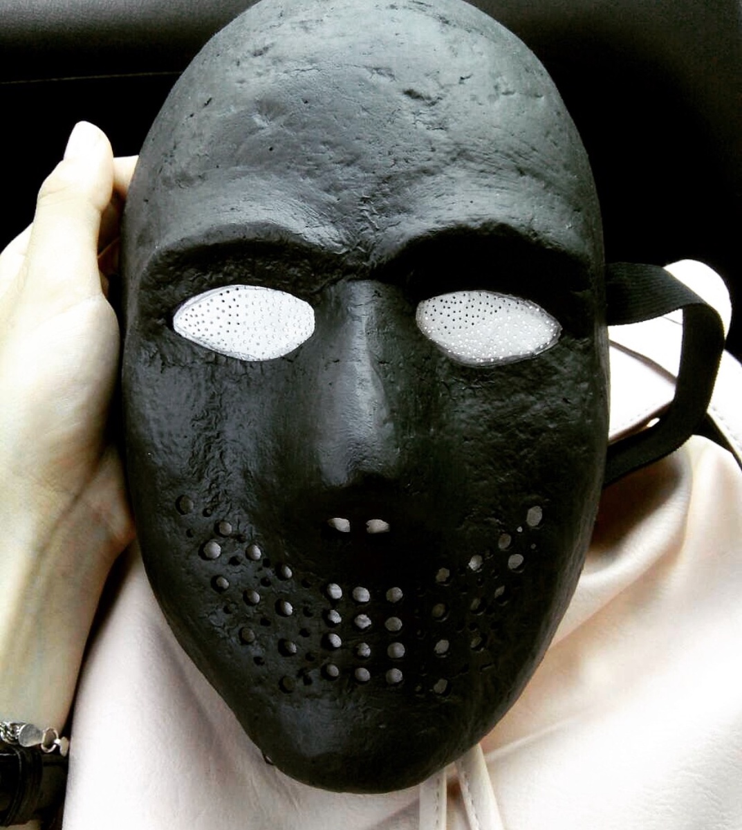 В руках моей девушки. Кстати, прикольная получилась текстура. 