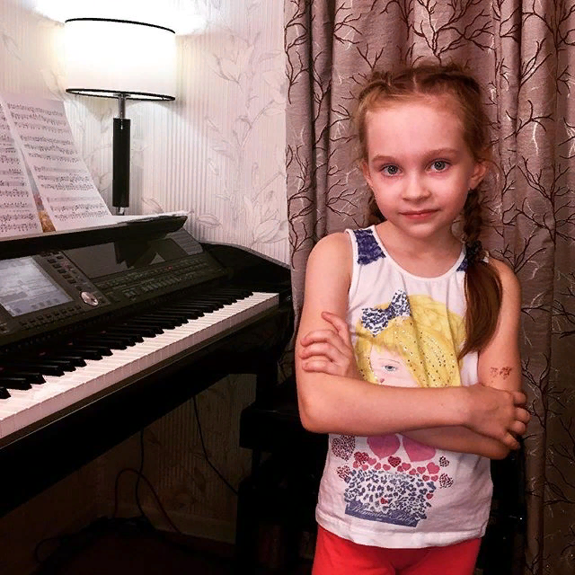 Фотографии со страницы Вики Стариковой