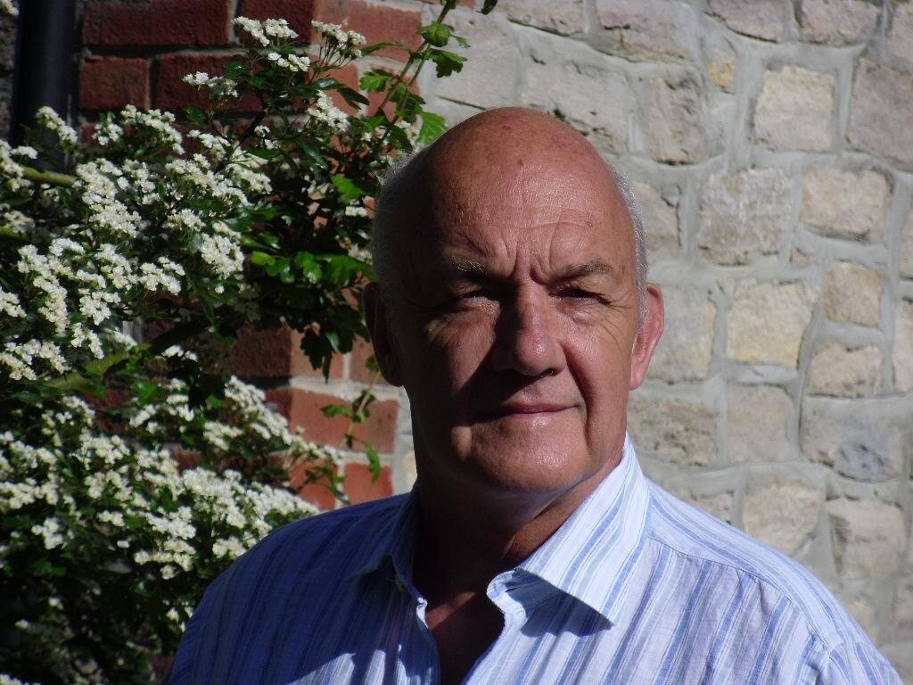 Том Шиппи, консультант съёмочной группы.