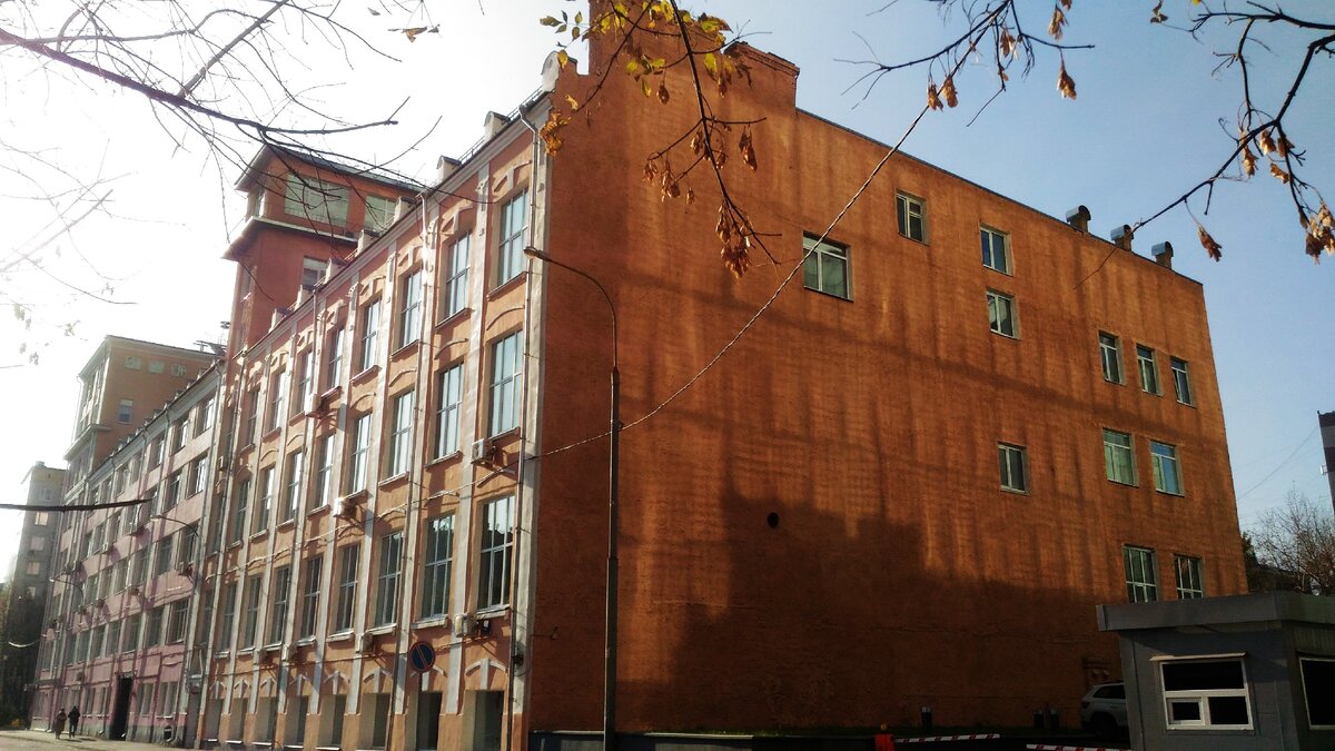 Бывшая фабрика