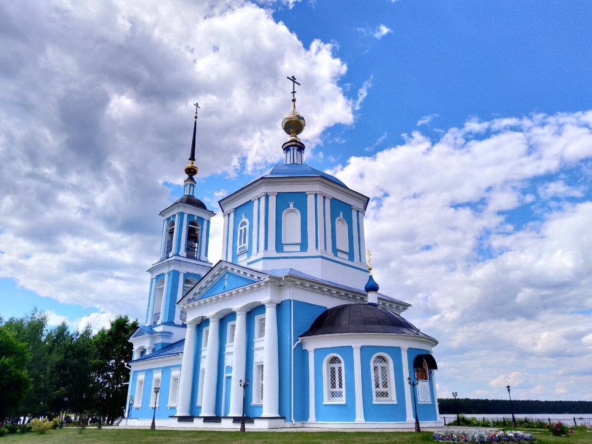 Москва белый городок. Белый городок Тверская область. Белый городок Тверская область Церковь. Белый городок Волга. Посёлок городского типа белый городок.