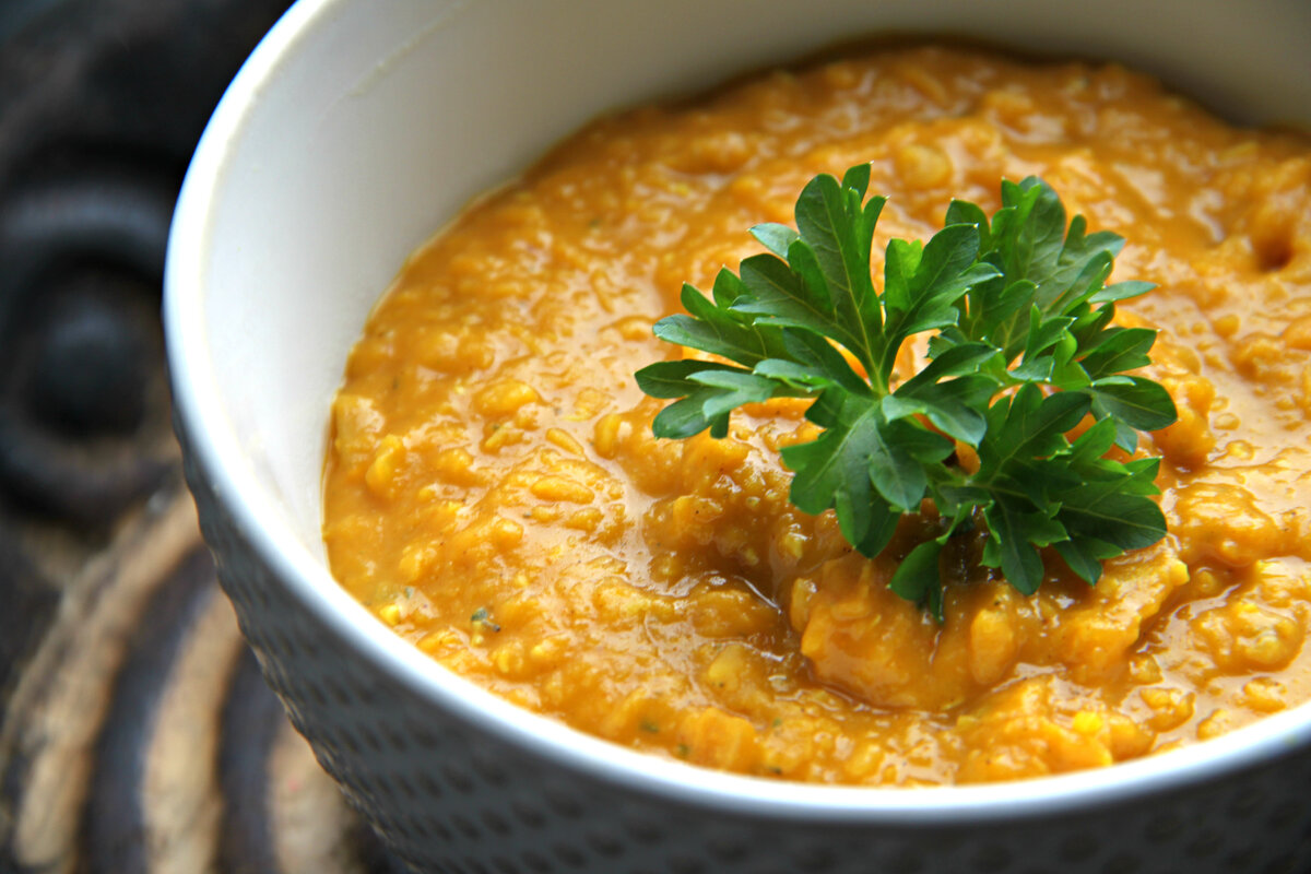 чечевица с кокосовым молоком и специями