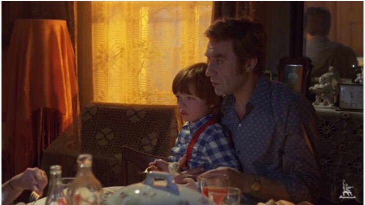 Кадр из фильма "Экипаж" (1979)