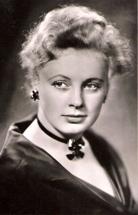 Алла Ларионова.