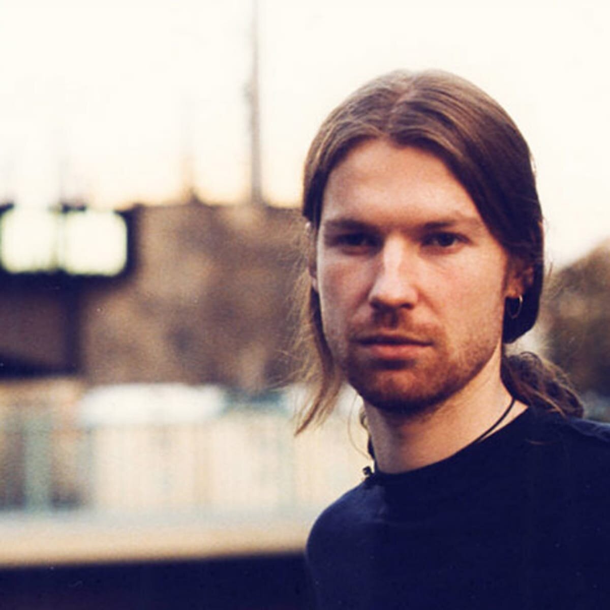 Твин бу. Aphex Twin. Aphex Twin Richard d. James album. АФЕКС Твин жена.