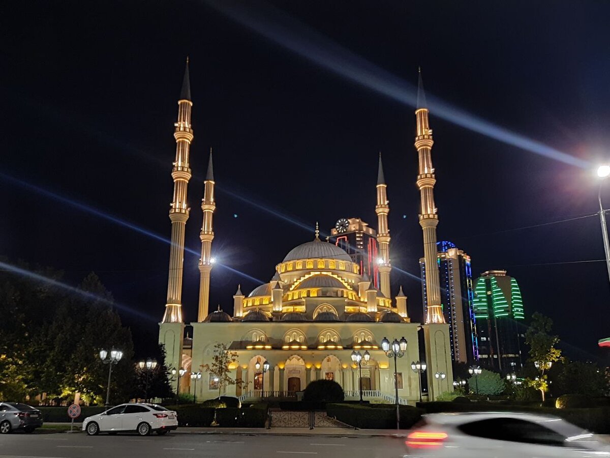 Мечеть "Сердце Чечни" в Грозном.