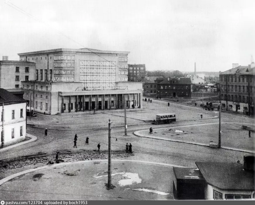 Площадь Калинина. Старое фото с Яндекс.картинки