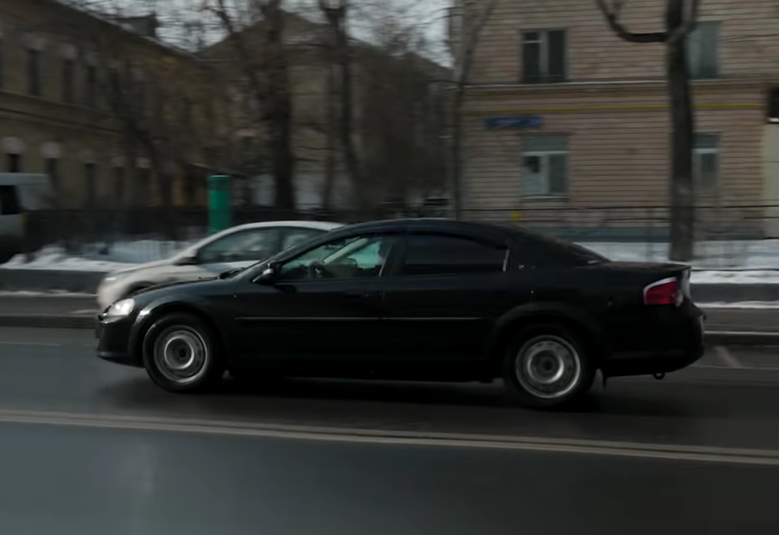 Волга Сайбер (в миру - Chrysler Sebring). Неудачная попытка производства американского автомобиля на Горьковском автозаводе.
