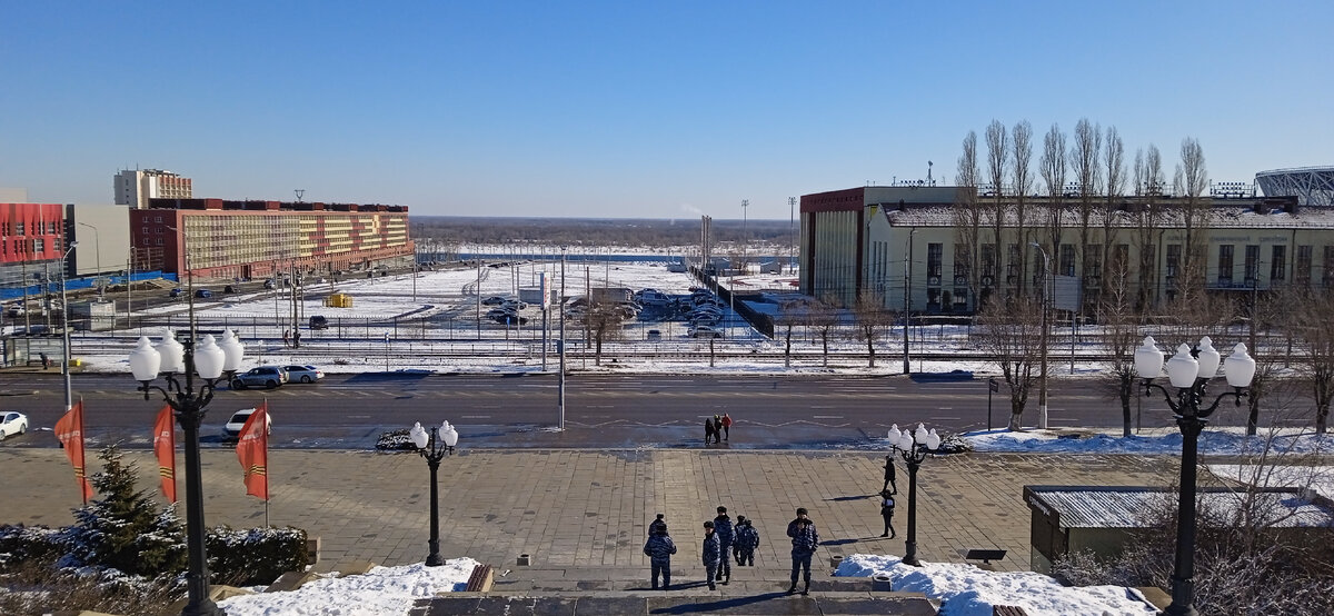 Листайте галерею. Там есть ещё фото