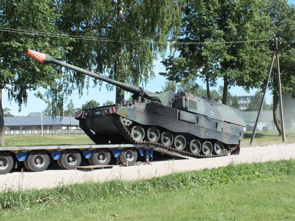 САУ PzH 2000 в Литве. источник: МО Литвы