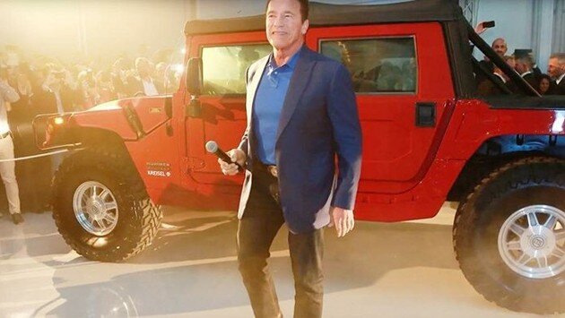 Прекрасный красный экземпляр.