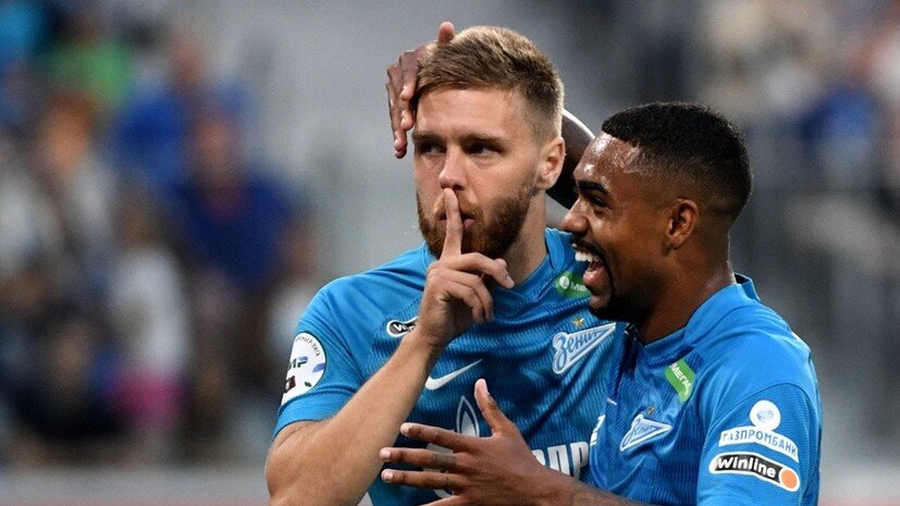     Футболисты «Зенита» Иван Сергеев и Малком РИА Новости Александр Гальперин