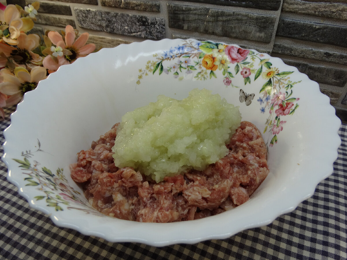 Котлеты с панировочными сухарями и картофелем | Готовим вкусно дома/  Кулинария/ Рецепты | Дзен