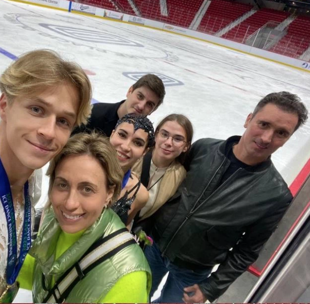 Катает программу. Катает программу
