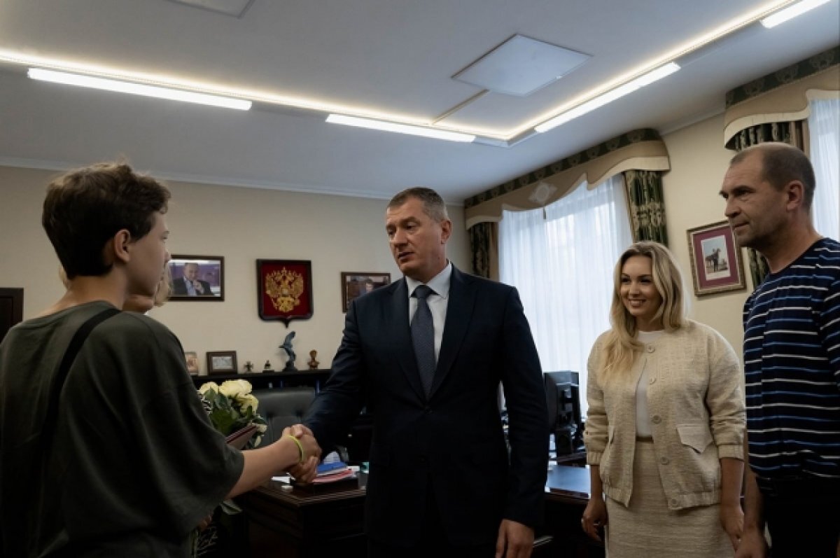    Семье фронтовика передали найденную в Калининградской области медаль
