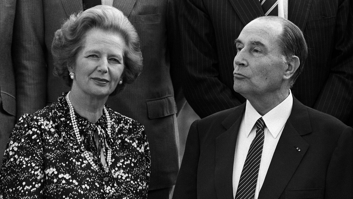 Премьер-министр Великобритании Маргарет Тэтчер и прездиент Франции Франсуа Миттеран, преложивишее "4+2"