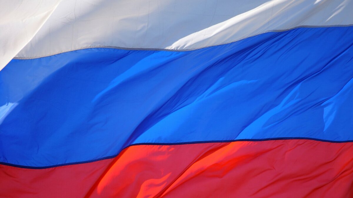    В Курске отметили День государственного флага России