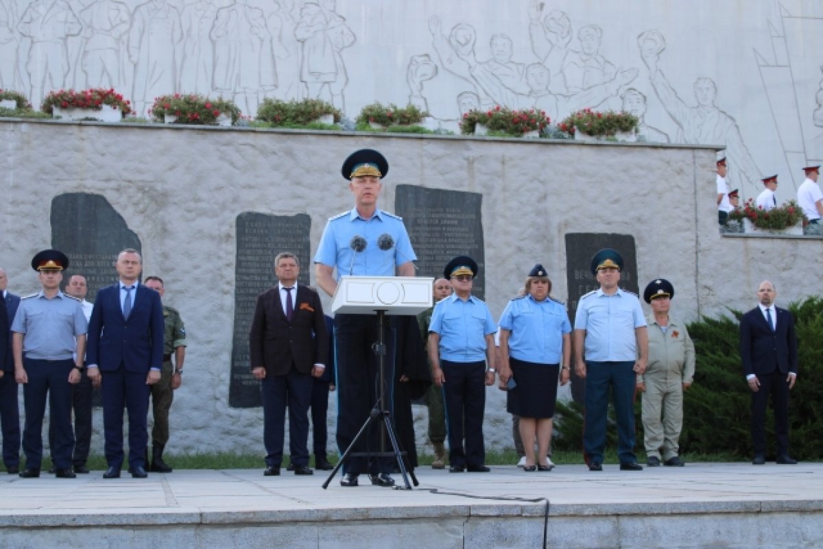    В Волгограде торжественно закрыли Всероссийскую Вахту памяти