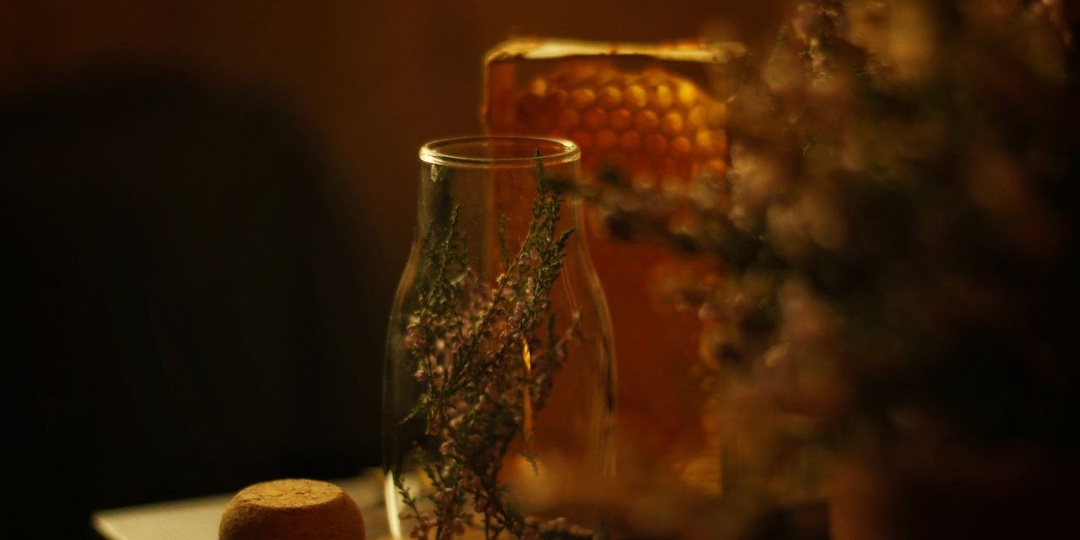 Умывание травяным медом вместо покупной химии. Как это работает