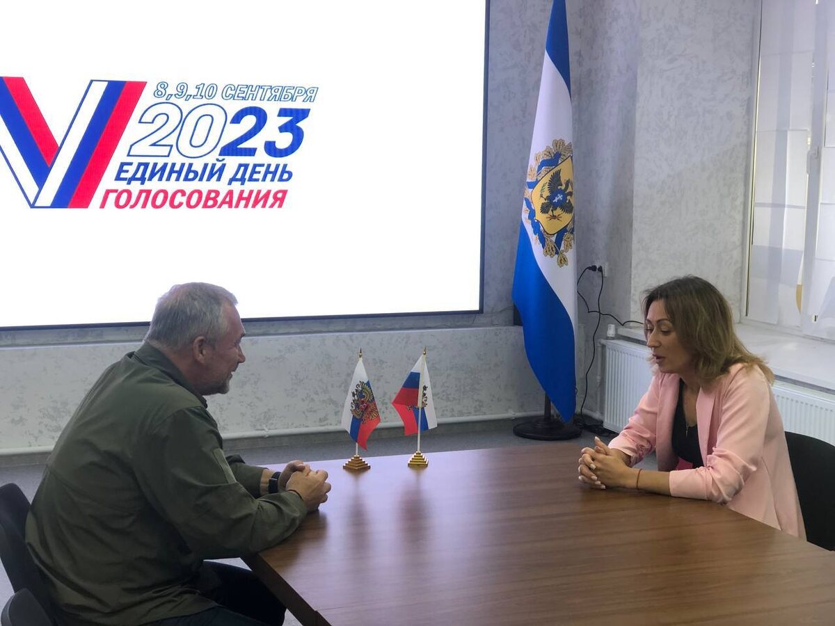  Сенатор провел встречу с главой избиркома Херсонской области - Таврия ТВ - Херсон