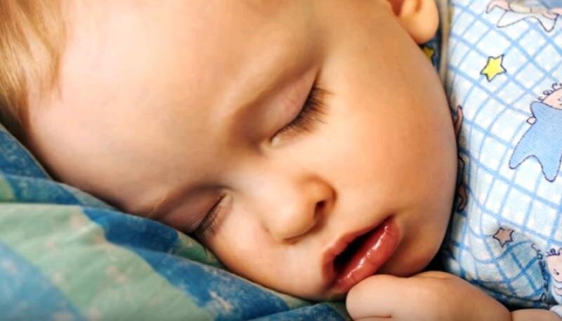 Легко сделать вывод, что, например, бессонница передается по наследству. Фото: Скриншот с видео