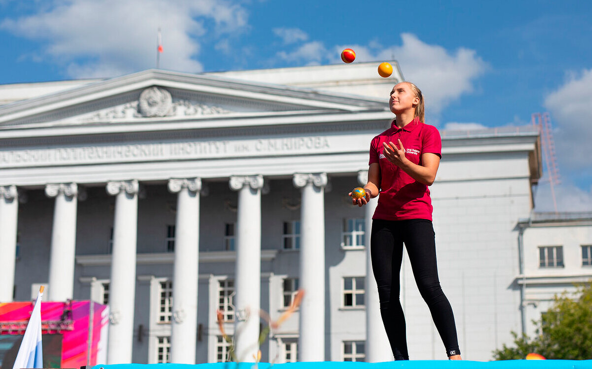 Главное здание УрФУ. Источник: urfu.ru