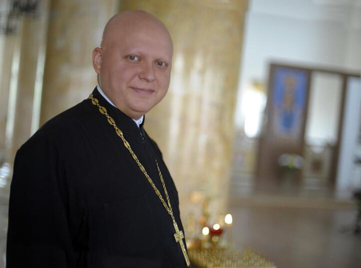 православный священник без бороды