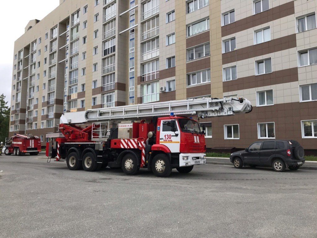 В Нягани прошли пожарно-тактические учения в 16-этажном доме. ФОТО | Нягань.life  - Новости Нягани | Дзен