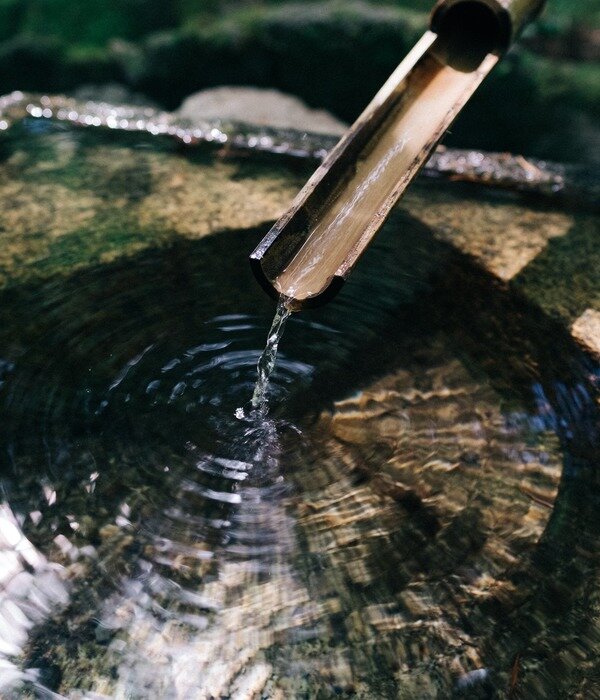 https://burst.shopify.com/photos/bamboo-water-fountain?q=drinking+water