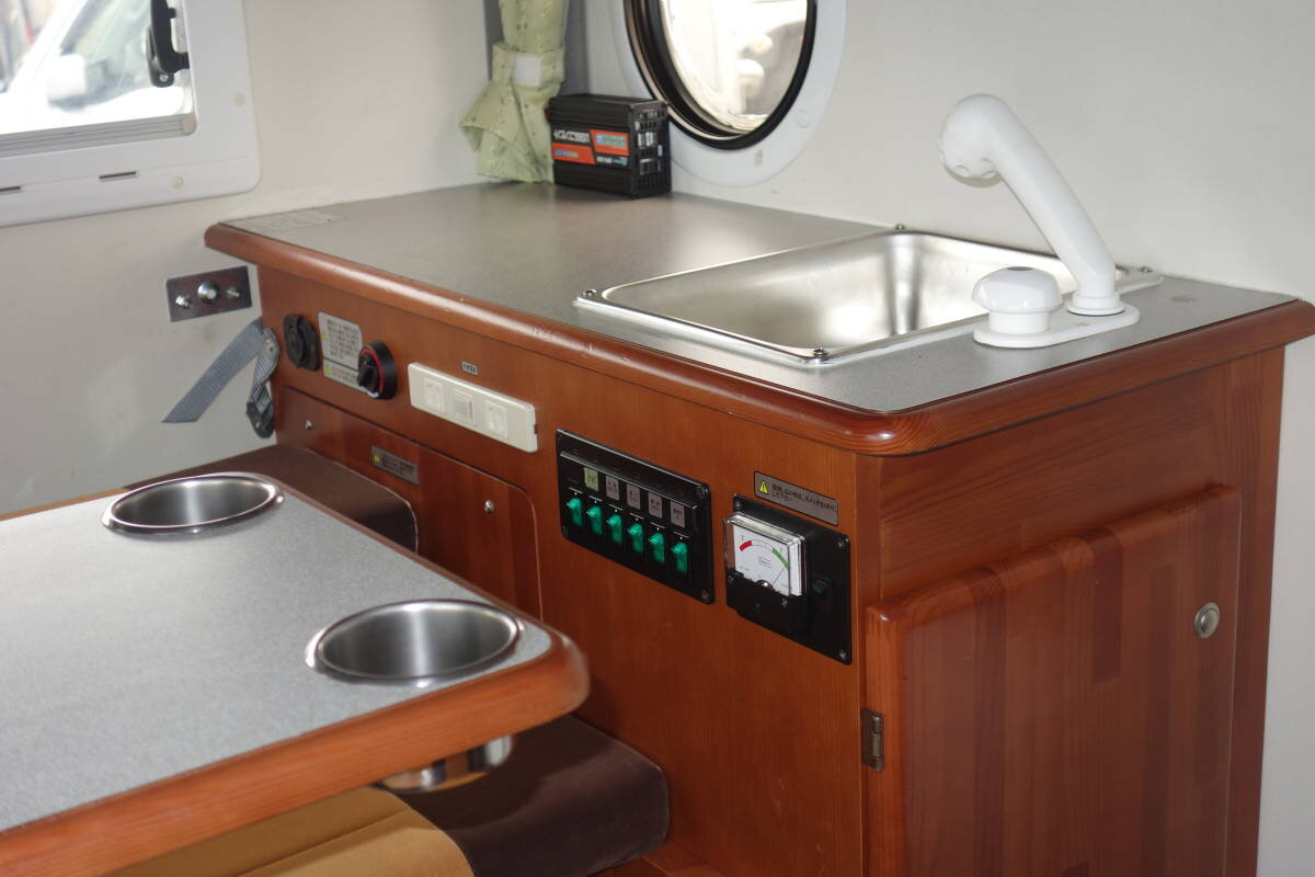 Салон автодома на базе Mazda Scrum 4WD