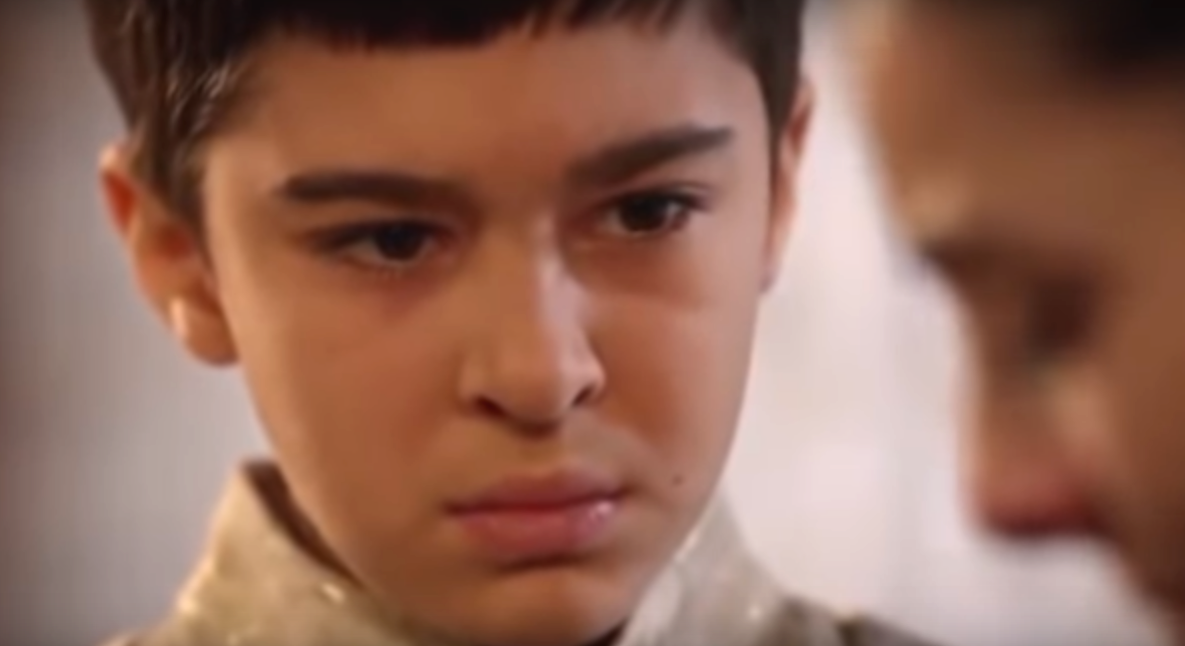 кадр из сериала "Великолепный век"  