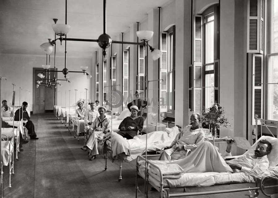 Можно госпитали. Госпиталь 19 век Россия. Психиатрическая больница 1900 Америка. Военный госпиталь 19 век. Госпиталь 19 века Англия.
